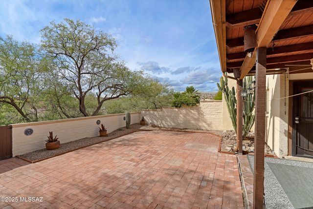 1343 W Calle Madrid, Green Valley, AZ 85622