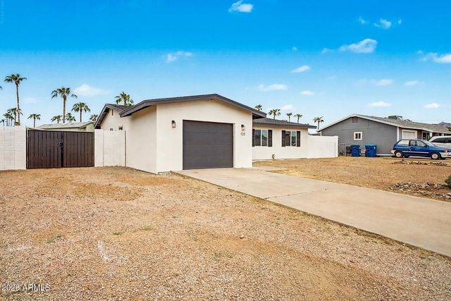 120 W 14TH Avenue, Apache Junction, AZ 85120