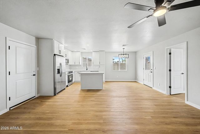 120 W 14TH Avenue, Apache Junction, AZ 85120