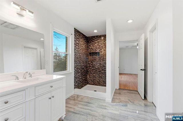 2 Rossi Drive, Clinton Twp, NJ 08809
