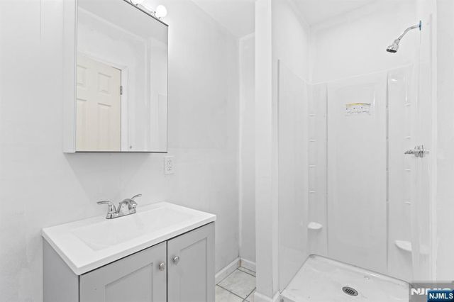 2 Rossi Drive, Clinton Twp, NJ 08809