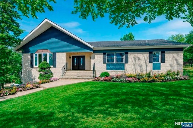 2 Rossi Drive, Clinton Twp, NJ 08809