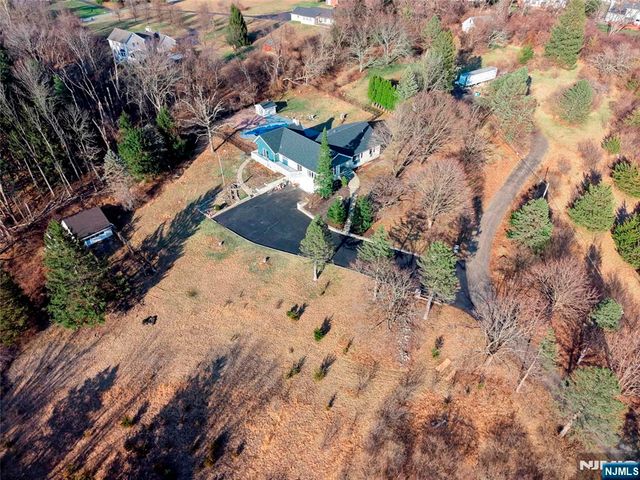 2 Rossi Drive, Clinton Twp, NJ 08809