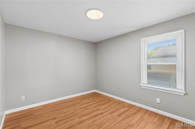 8 Wescott Drive, Florissant, MO 63031