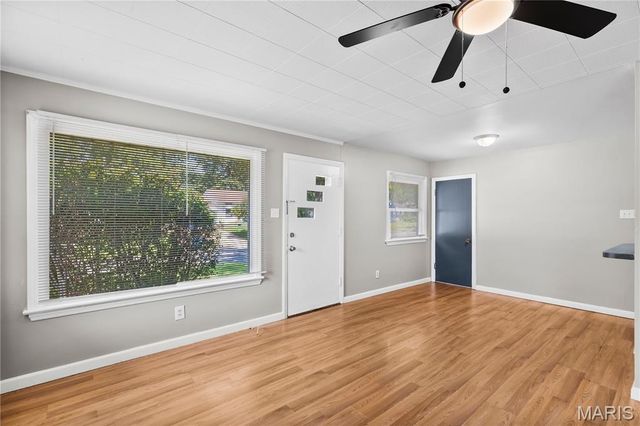 8 Wescott Drive, Florissant, MO 63031