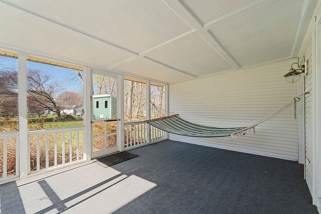 2 Shirley Lane, Stratham, NH 03885