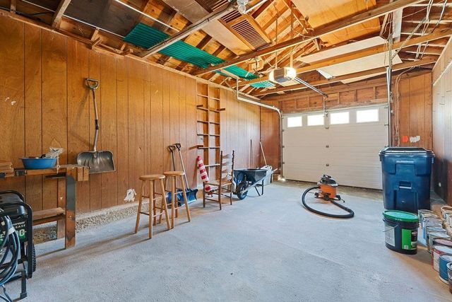 2 Shirley Lane, Stratham, NH 03885