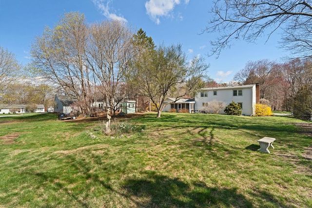 2 Shirley Lane, Stratham, NH 03885