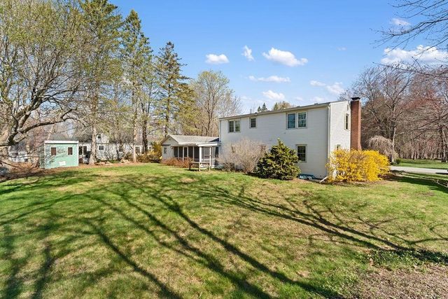 2 Shirley Lane, Stratham, NH 03885