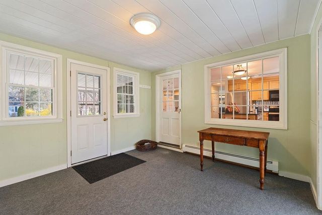 2 Shirley Lane, Stratham, NH 03885