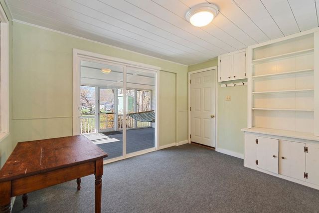 2 Shirley Lane, Stratham, NH 03885
