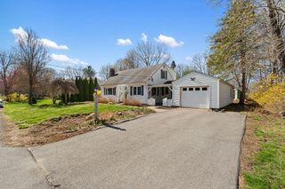 2 Shirley Lane, Stratham, NH 03885