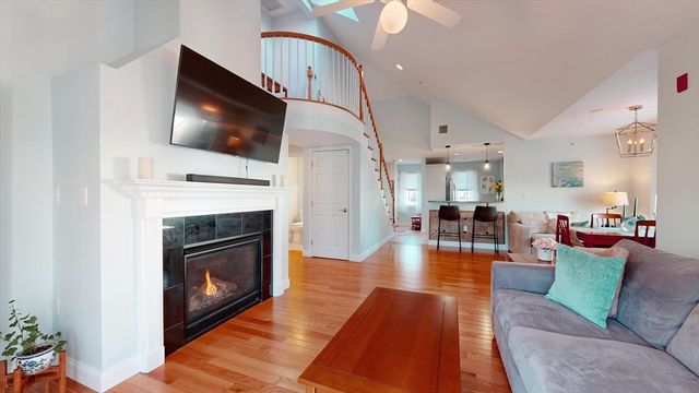 410 Salem St 1310, Wakefield, MA 01880