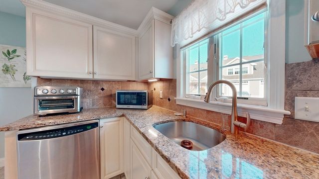 410 Salem St 1310, Wakefield, MA 01880