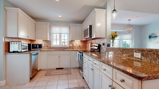 410 Salem St 1310, Wakefield, MA 01880