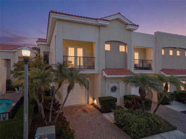 10015 6TH STREET N, St Petersburg, FL 33702