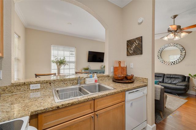 10015 6TH STREET N, St Petersburg, FL 33702