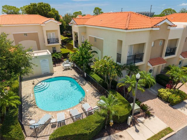 10015 6TH STREET N, St Petersburg, FL 33702