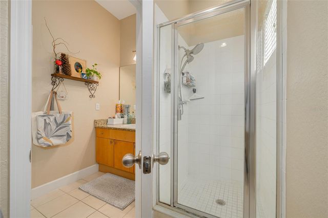 10015 6TH STREET N, St Petersburg, FL 33702