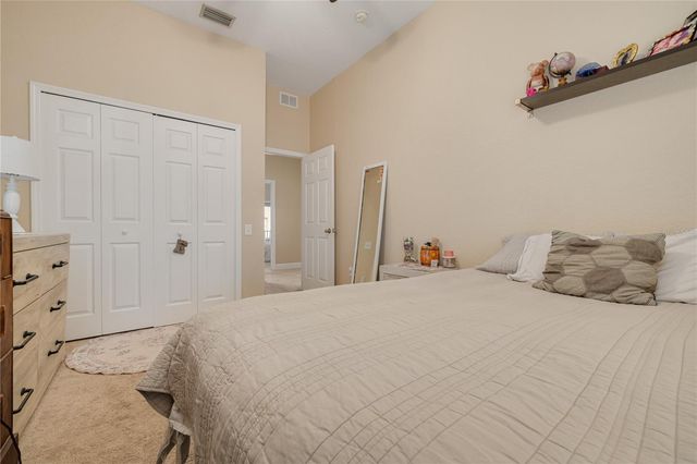 10015 6TH STREET N, St Petersburg, FL 33702
