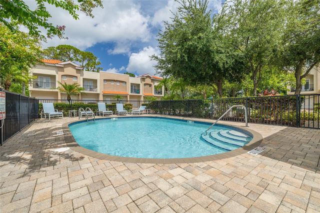10015 6TH STREET N, St Petersburg, FL 33702