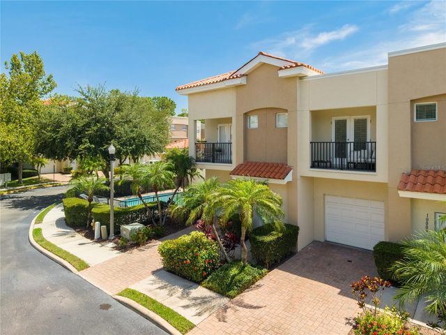 10015 6TH STREET N, St Petersburg, FL 33702