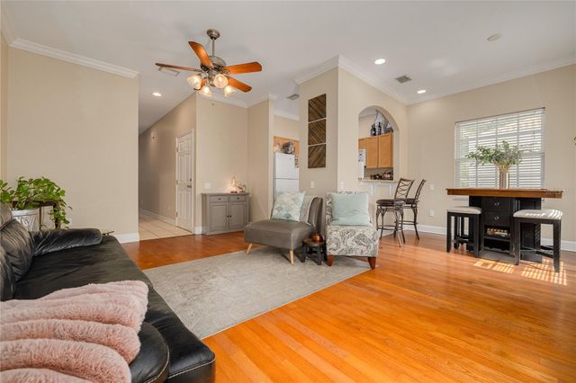 10015 6TH STREET N, St Petersburg, FL 33702