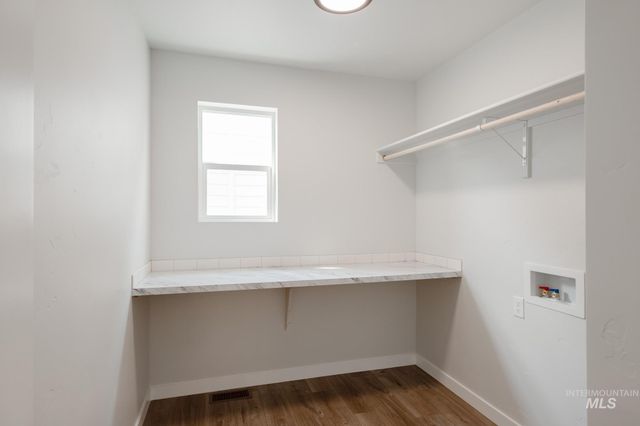 10527 W Tinder St, Star, ID 83669