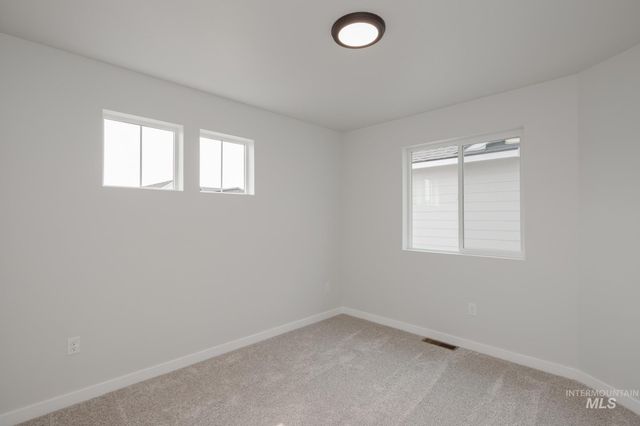 10527 W Tinder St, Star, ID 83669