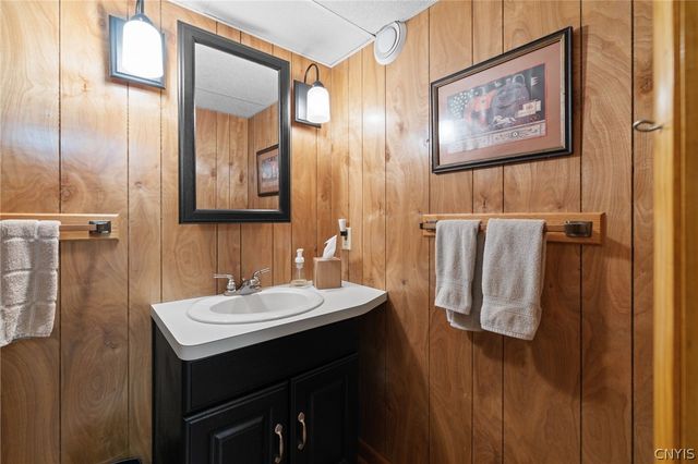 410 Meadow Road, Geddes, NY 13219