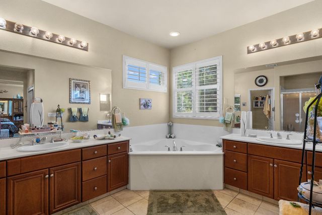 1810 Silvio Way, Oakdale, CA 95361