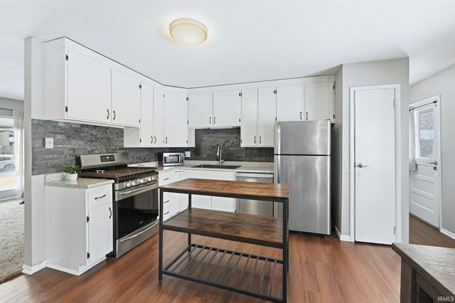 6708 Raintree Road, Fort Wayne, IN 46825