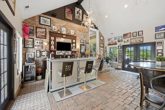 621 S Cleveland Road, Lexington, KY 40515