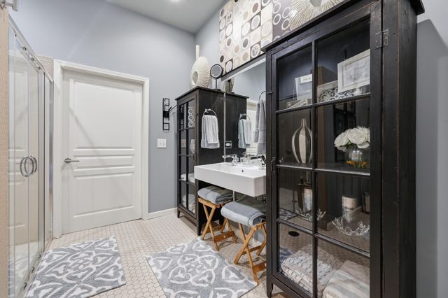 621 S Cleveland Road, Lexington, KY 40515
