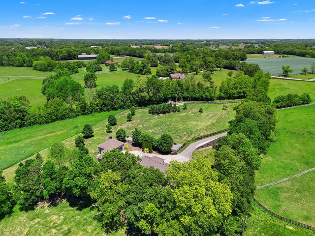 621 S Cleveland Road, Lexington, KY 40515