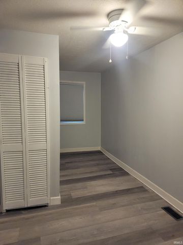 623 W Grissom Avenue, Mitchell, IN 47446