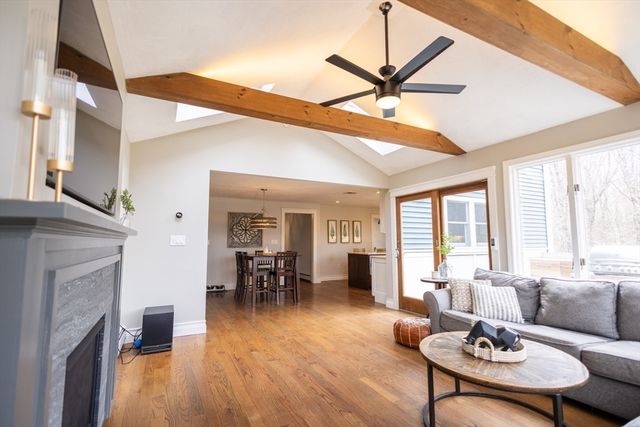 3 Kimberly Drive, Medway, MA 02053