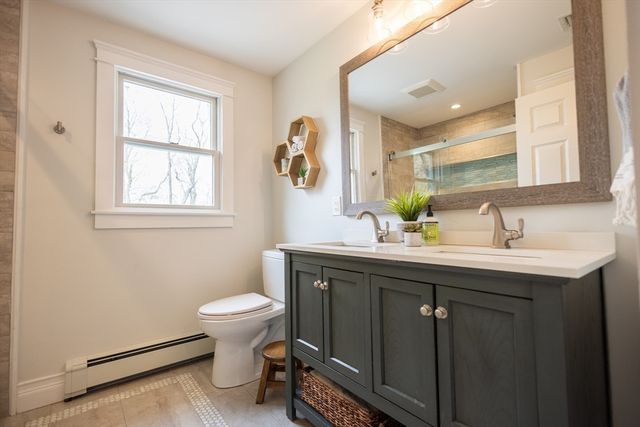 3 Kimberly Drive, Medway, MA 02053