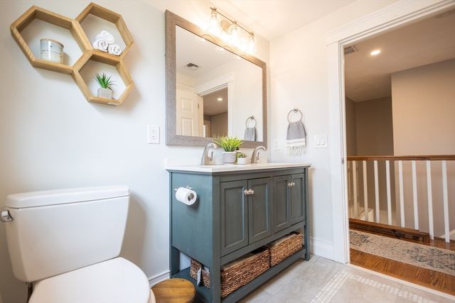 3 Kimberly Drive, Medway, MA 02053