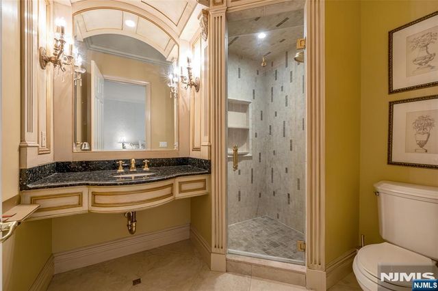 13 Great Hall Road, Mahwah, NJ 07430