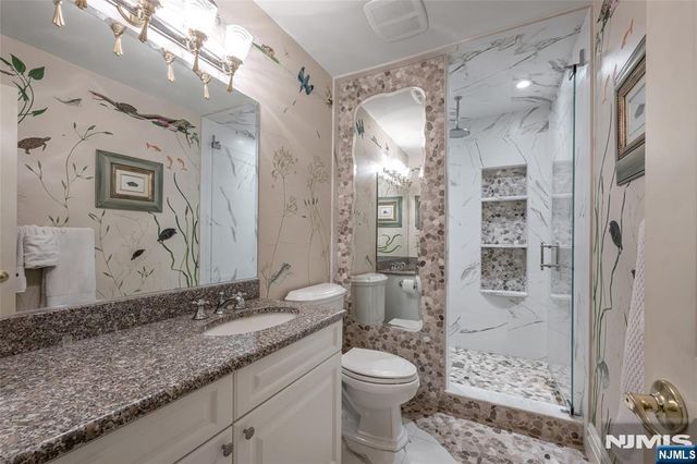 13 Great Hall Road, Mahwah, NJ 07430