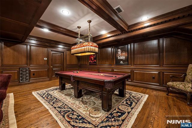 13 Great Hall Road, Mahwah, NJ 07430