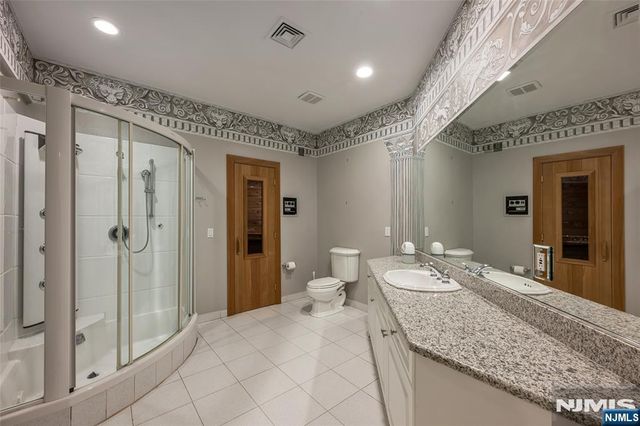 13 Great Hall Road, Mahwah, NJ 07430