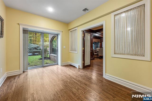 13 Great Hall Road, Mahwah, NJ 07430