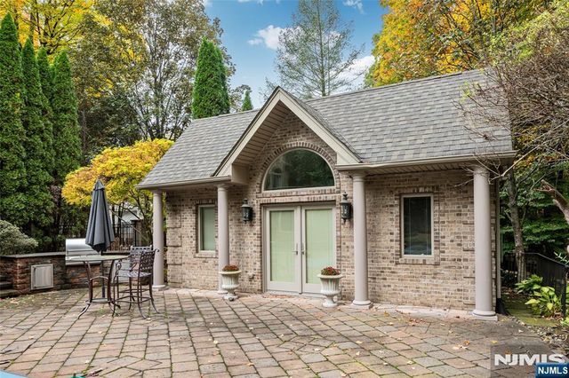 13 Great Hall Road, Mahwah, NJ 07430