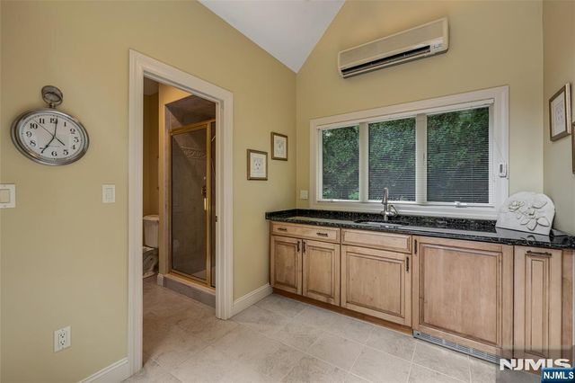 13 Great Hall Road, Mahwah, NJ 07430