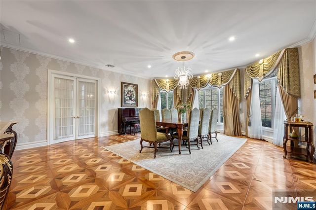 13 Great Hall Road, Mahwah, NJ 07430