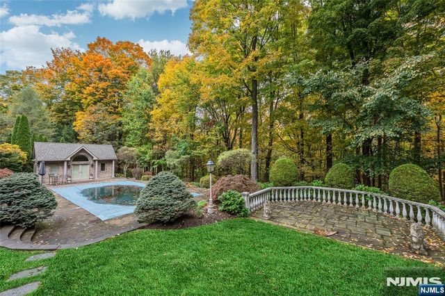 13 Great Hall Road, Mahwah, NJ 07430