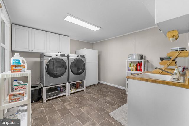 1001 BRADFORD DR, Williamstown, NJ 08094