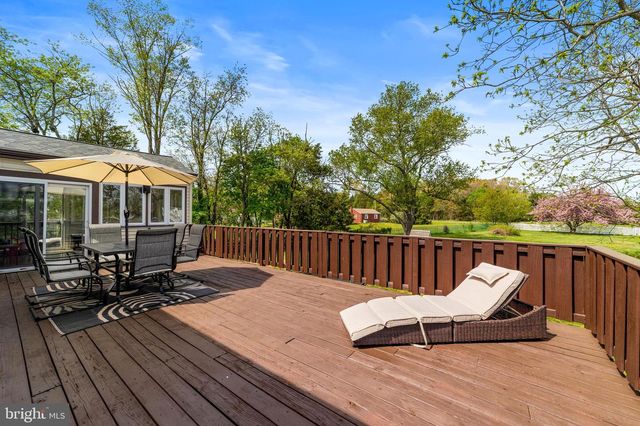 1001 BRADFORD DR, Williamstown, NJ 08094